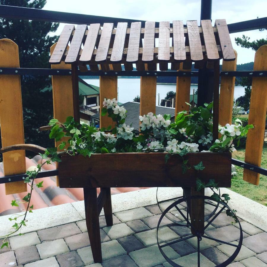 Bed and Breakfast A Due Passi Lorica Zewnętrze zdjęcie